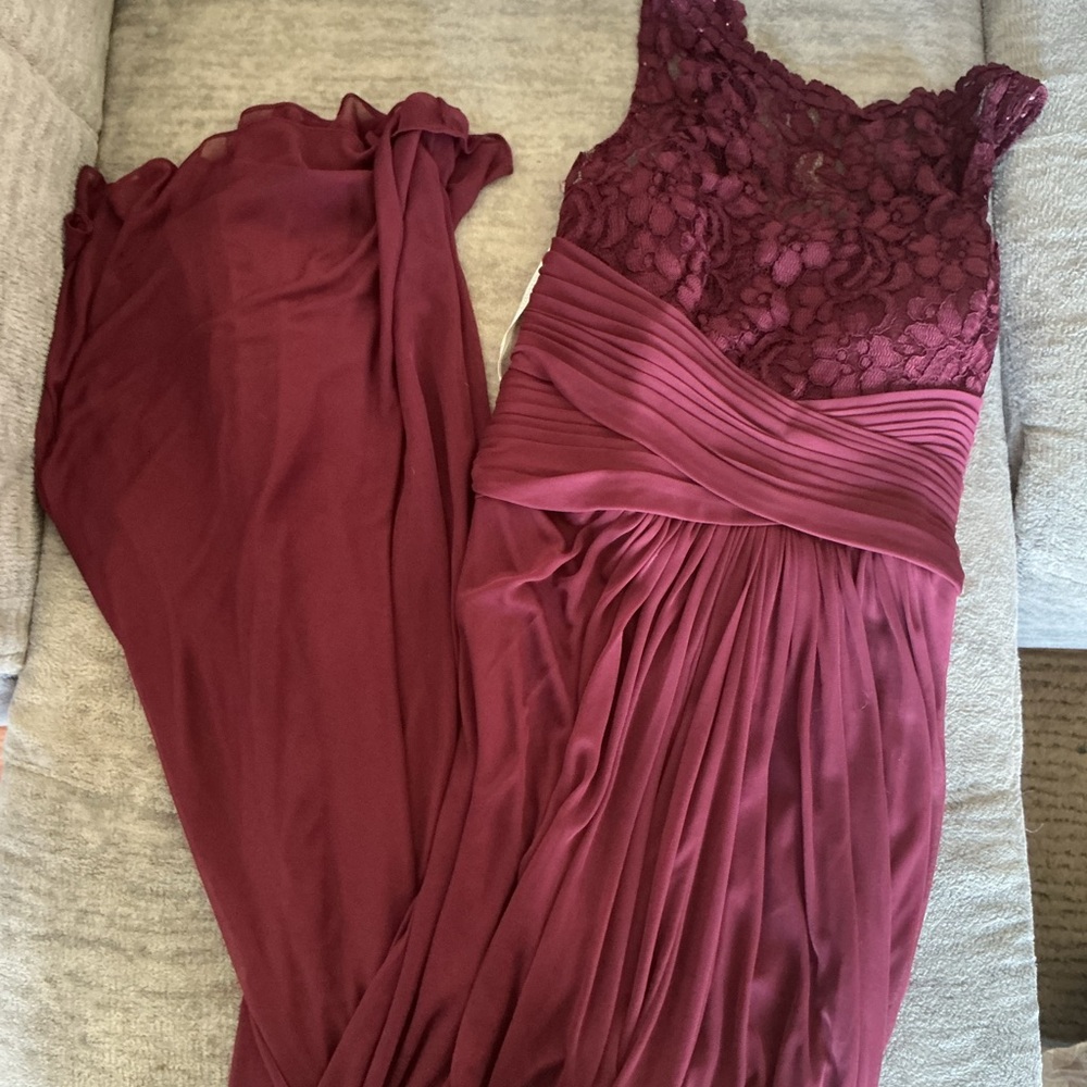David’s Bridal Burgundy Lace Formal Dress – Size 10